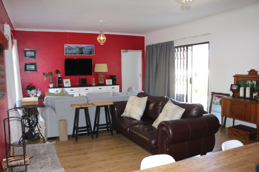 2 Bedroom Property for Sale in Die Wingerd Western Cape